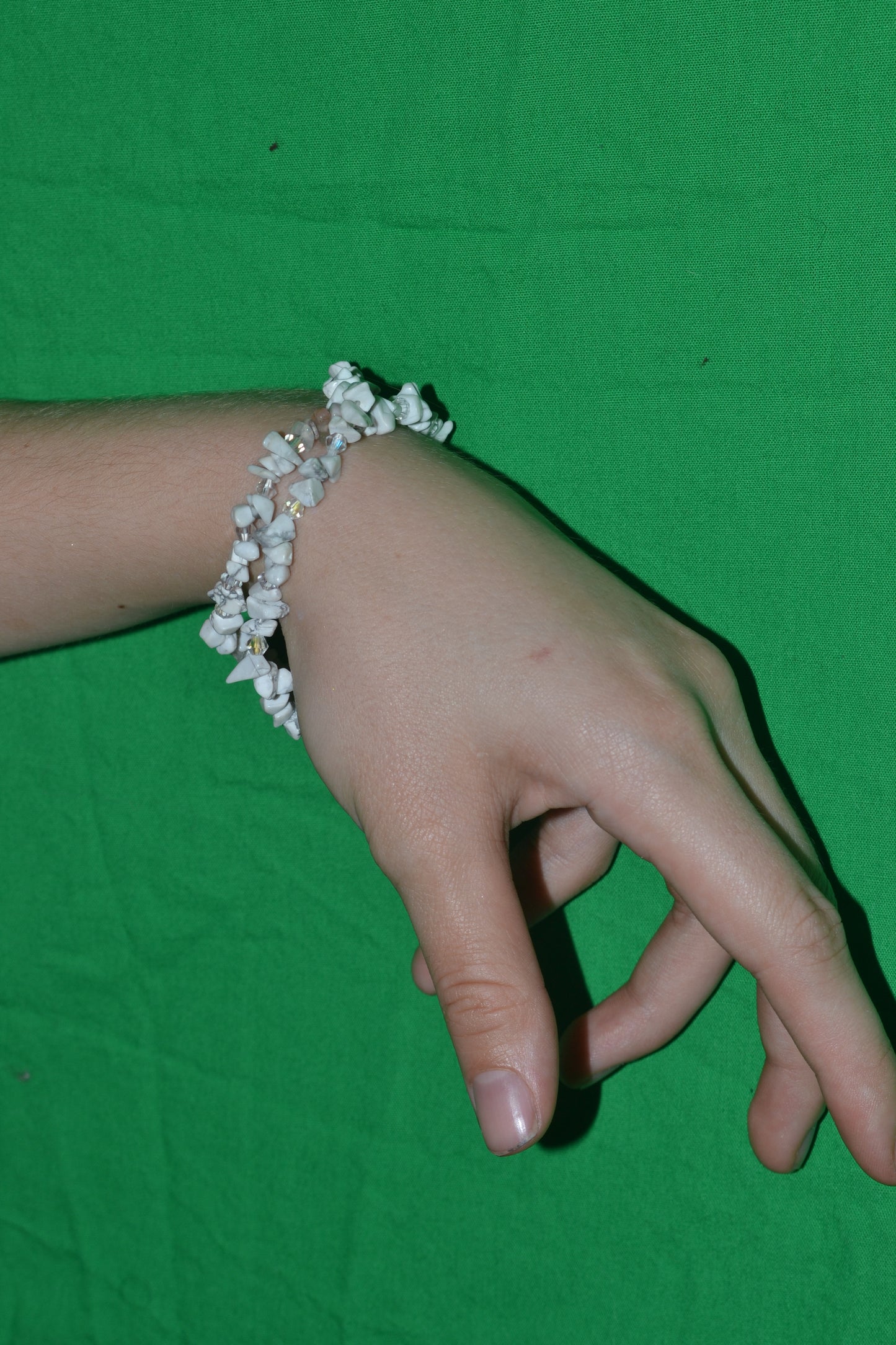 Calming Howlite Chip Choker 15"