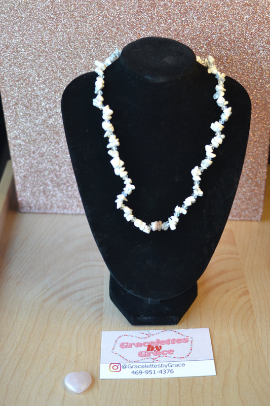 Calming Howlite Chip Choker 15"