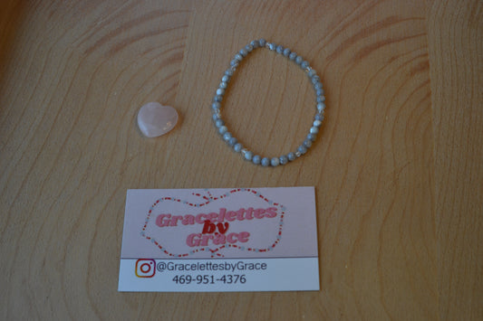 Grey Mother of Pearl Bracelet – Delicate 2mm Beaded Elegance