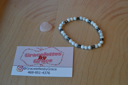 Howlite & Hematite Bracelet – Calm, Focus & Grounding