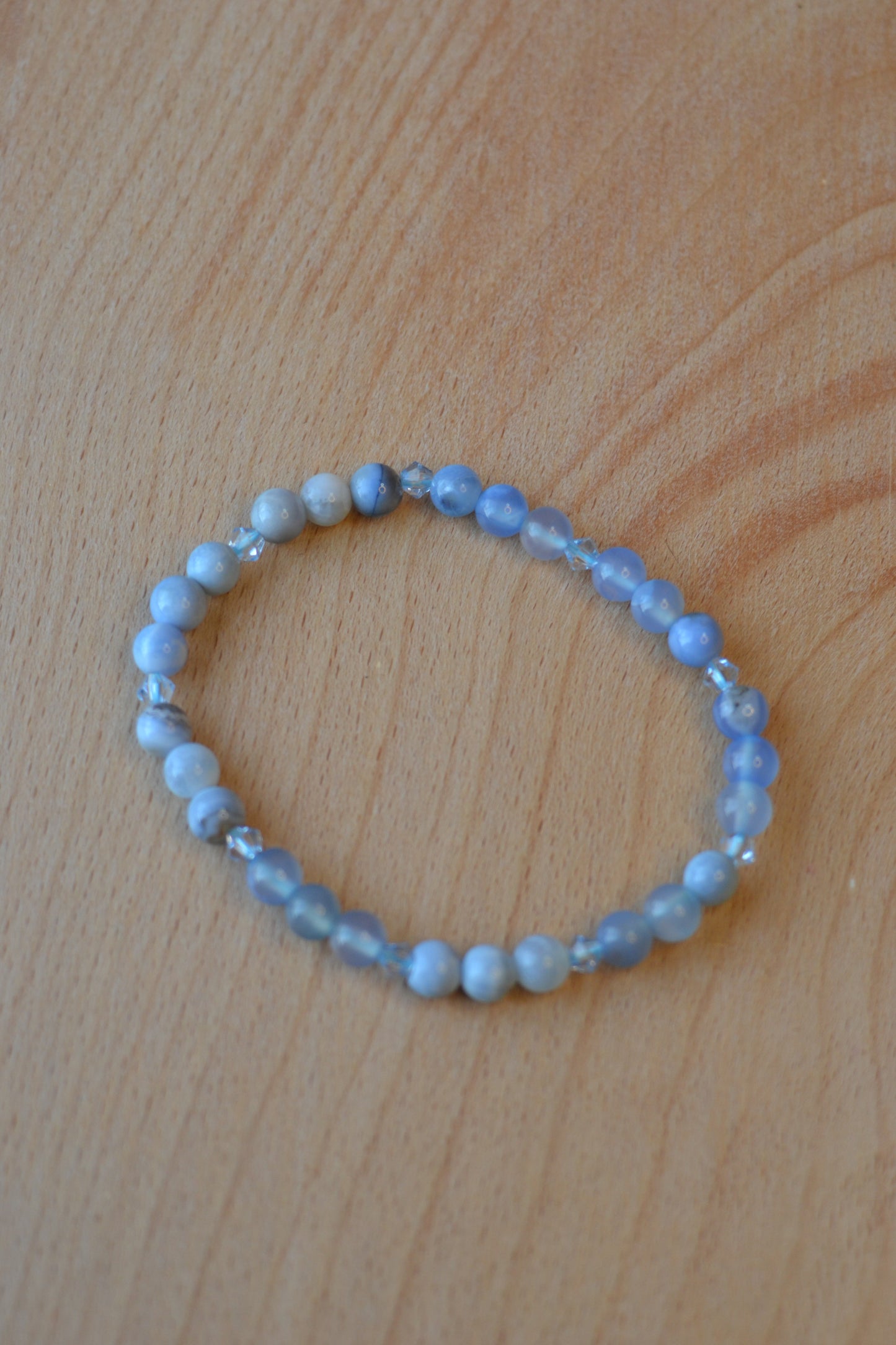 Blue Lace Agate Bracelet – Feminine Flow & Soft Clarity