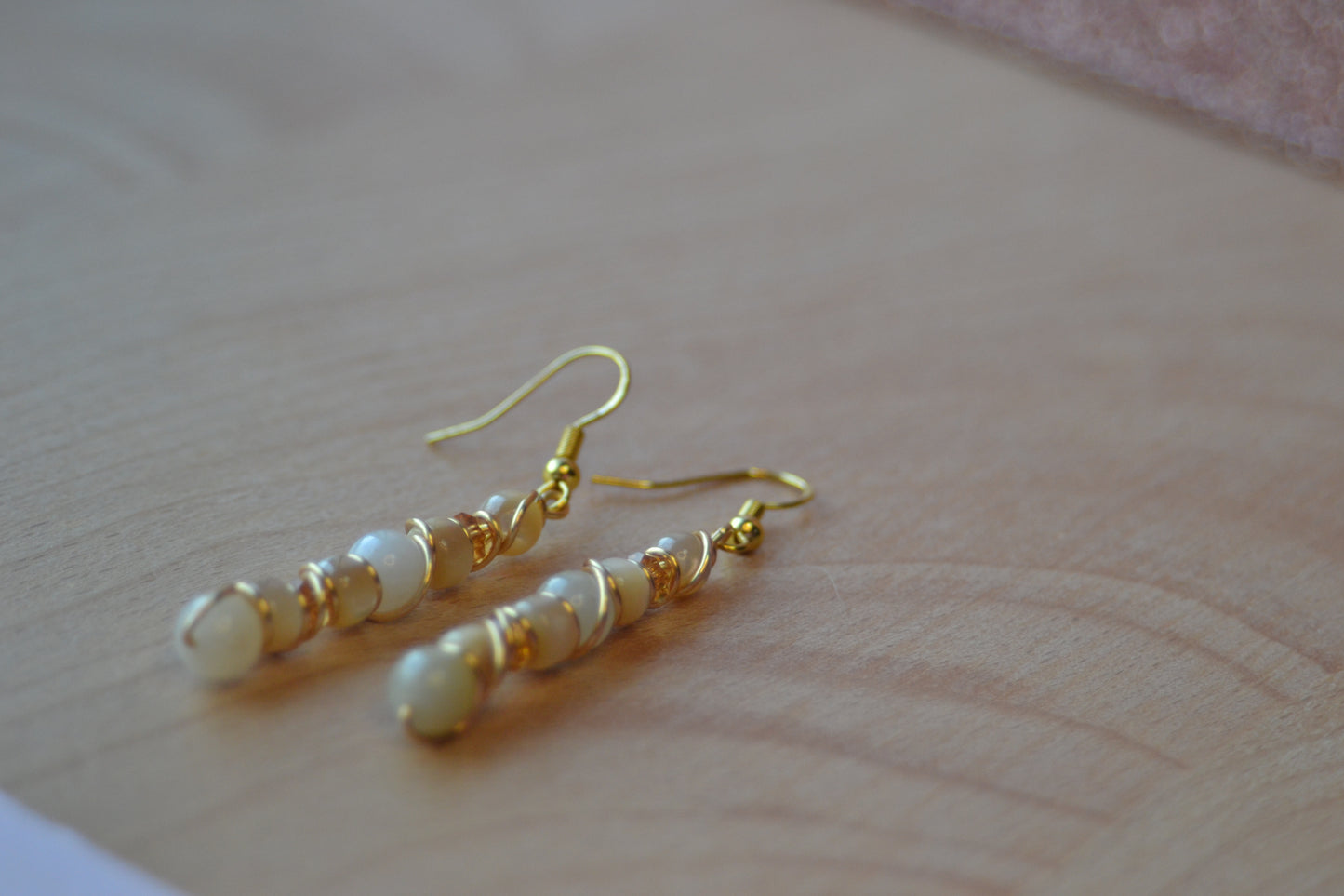 🌞 Citrine & Mother of Pearl Gracelettes Set – “Sunlit Serenity”