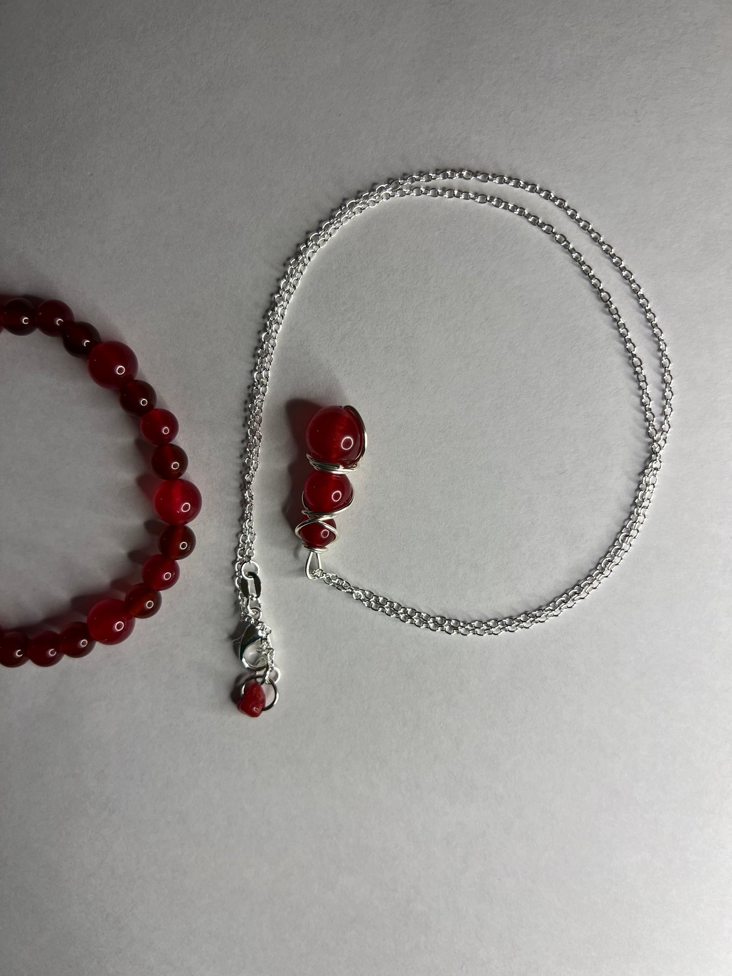 🔥 Sacred Spark – Cherry Quartz & Carnelian Jewelry Set