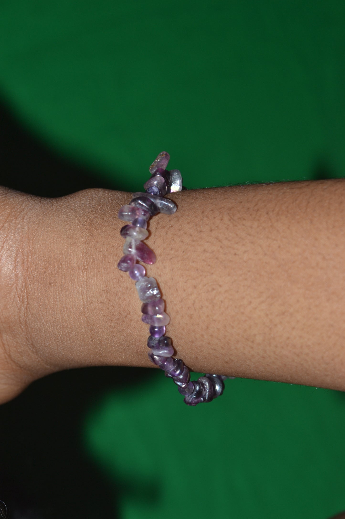 Purple Aura Fluorite & Amethyst Chip Bracelet – Clarity, Protection & Intuition