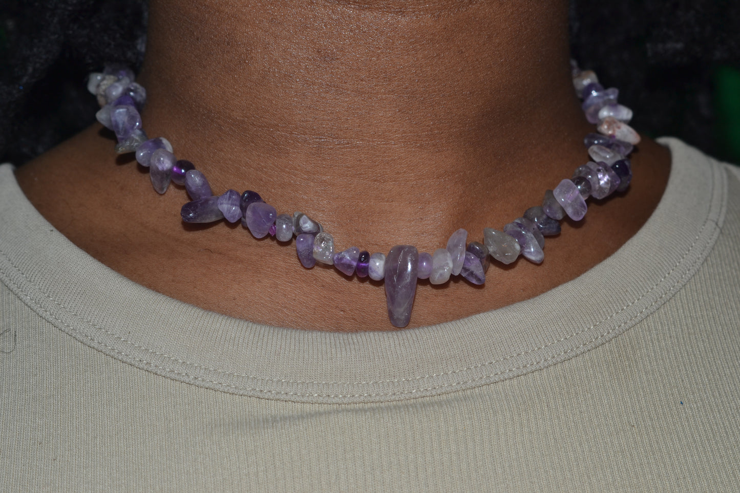 💜 Raw Radiance – Amethyst Chip Choker
