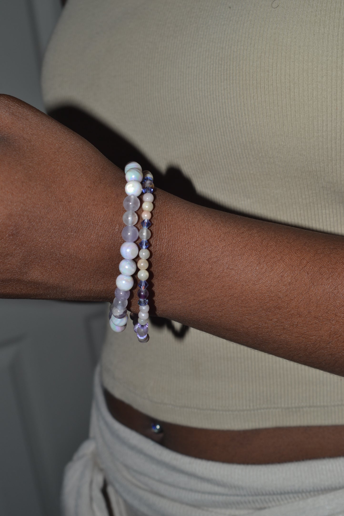 Mother of Pearl & Light Amethyst Bracelet – Grace, Calm & Inner Light