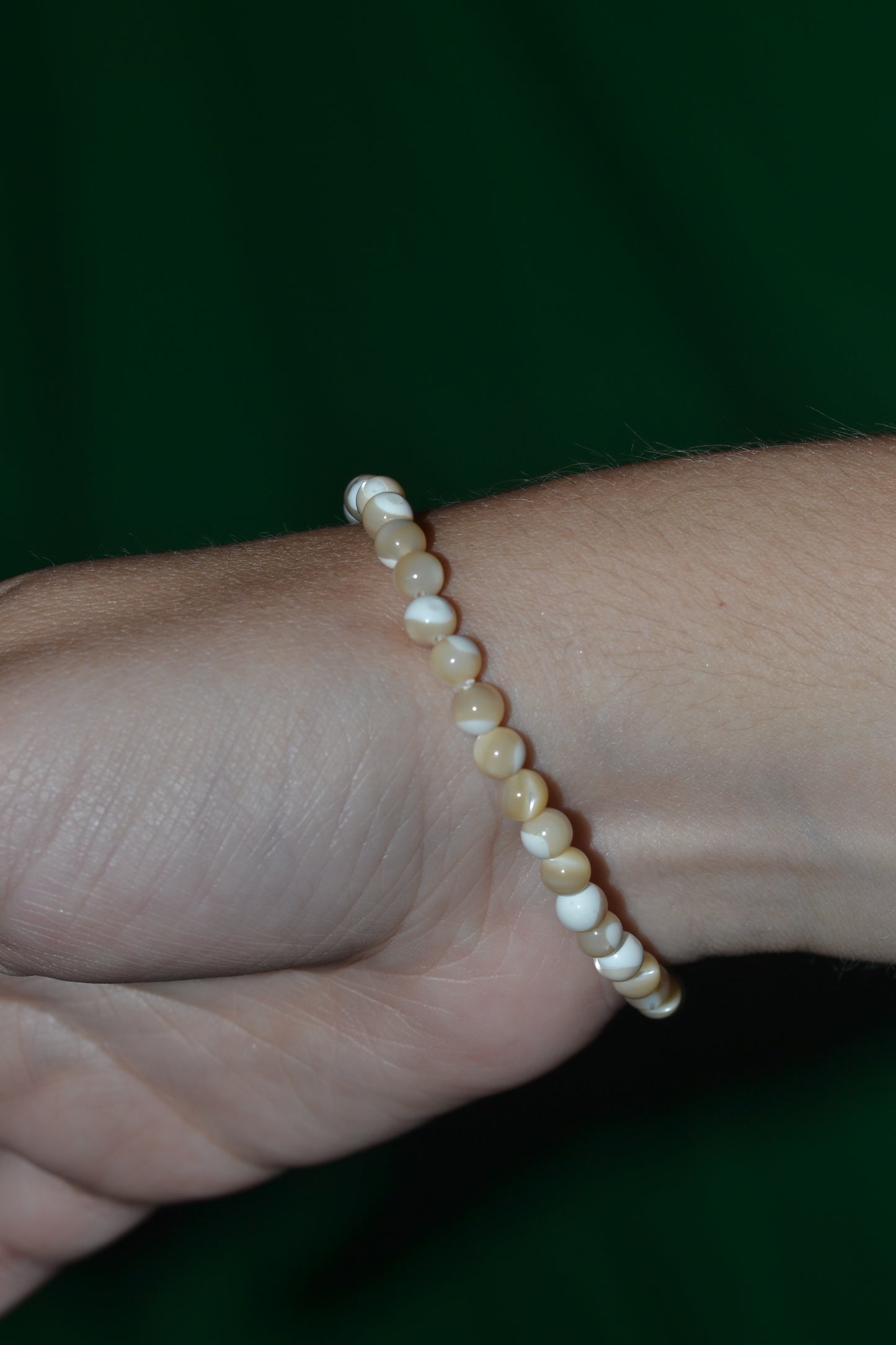 Yellow Mother of Pearl Bracelet – Joy, Emotional Renewal & Moonlight Energy