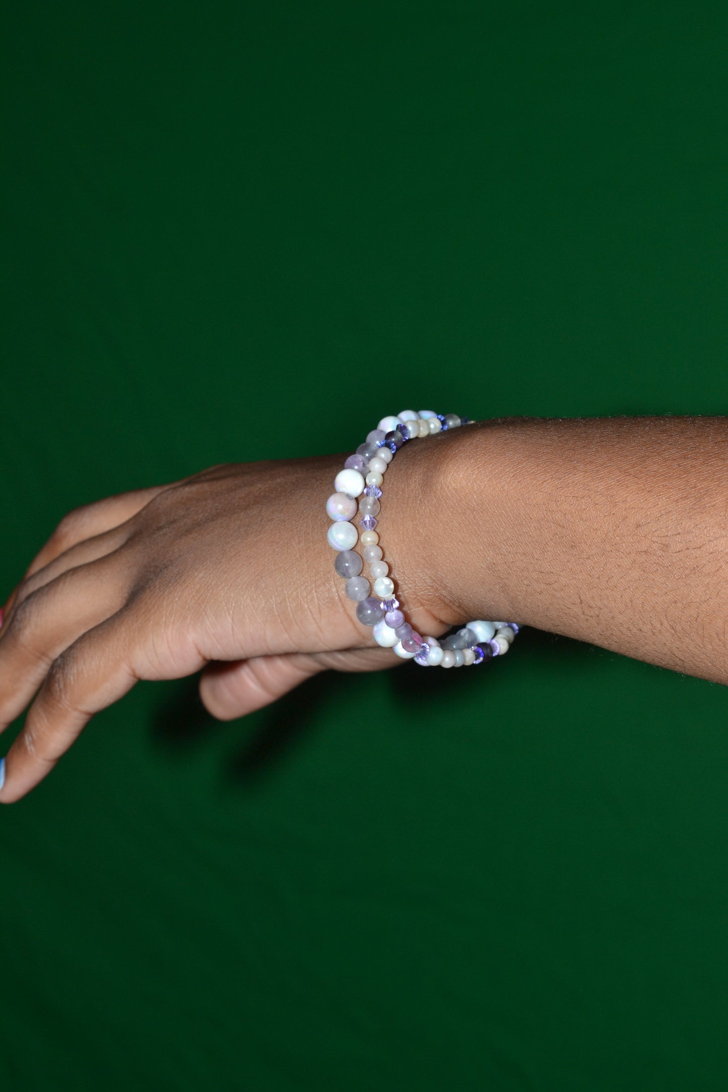 Mother of Pearl & Light Amethyst Bracelet – Grace, Calm & Inner Light