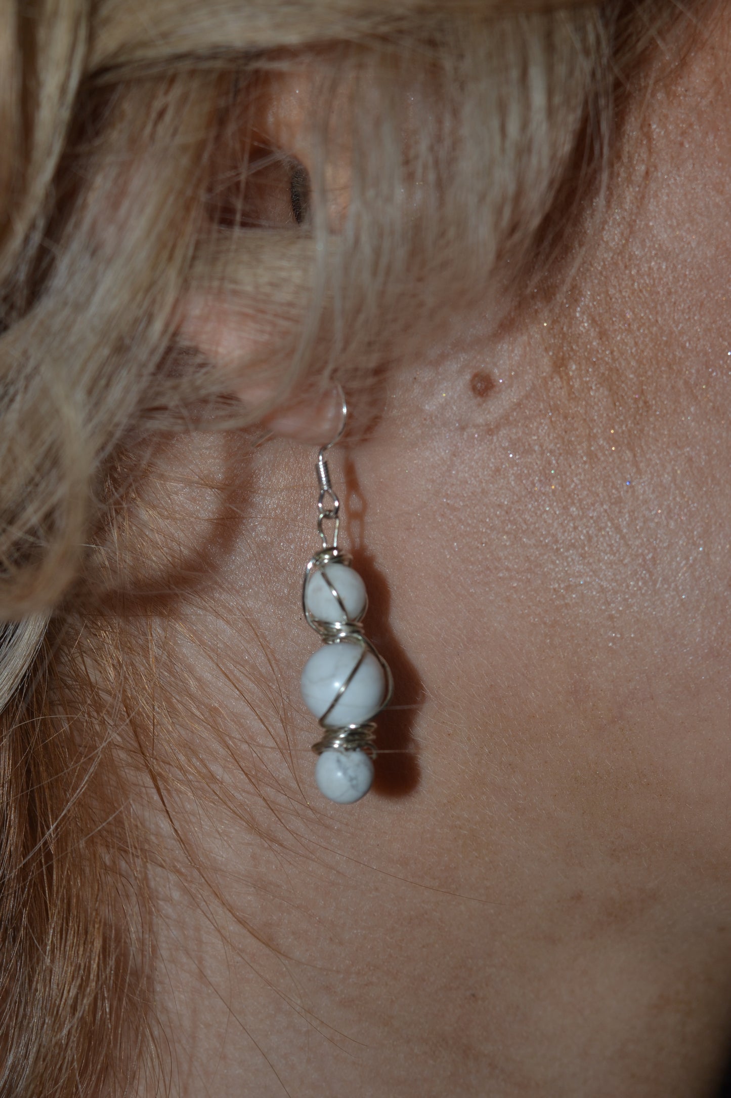 Howlite Bracelet & Earrings Set - Simple Elegance