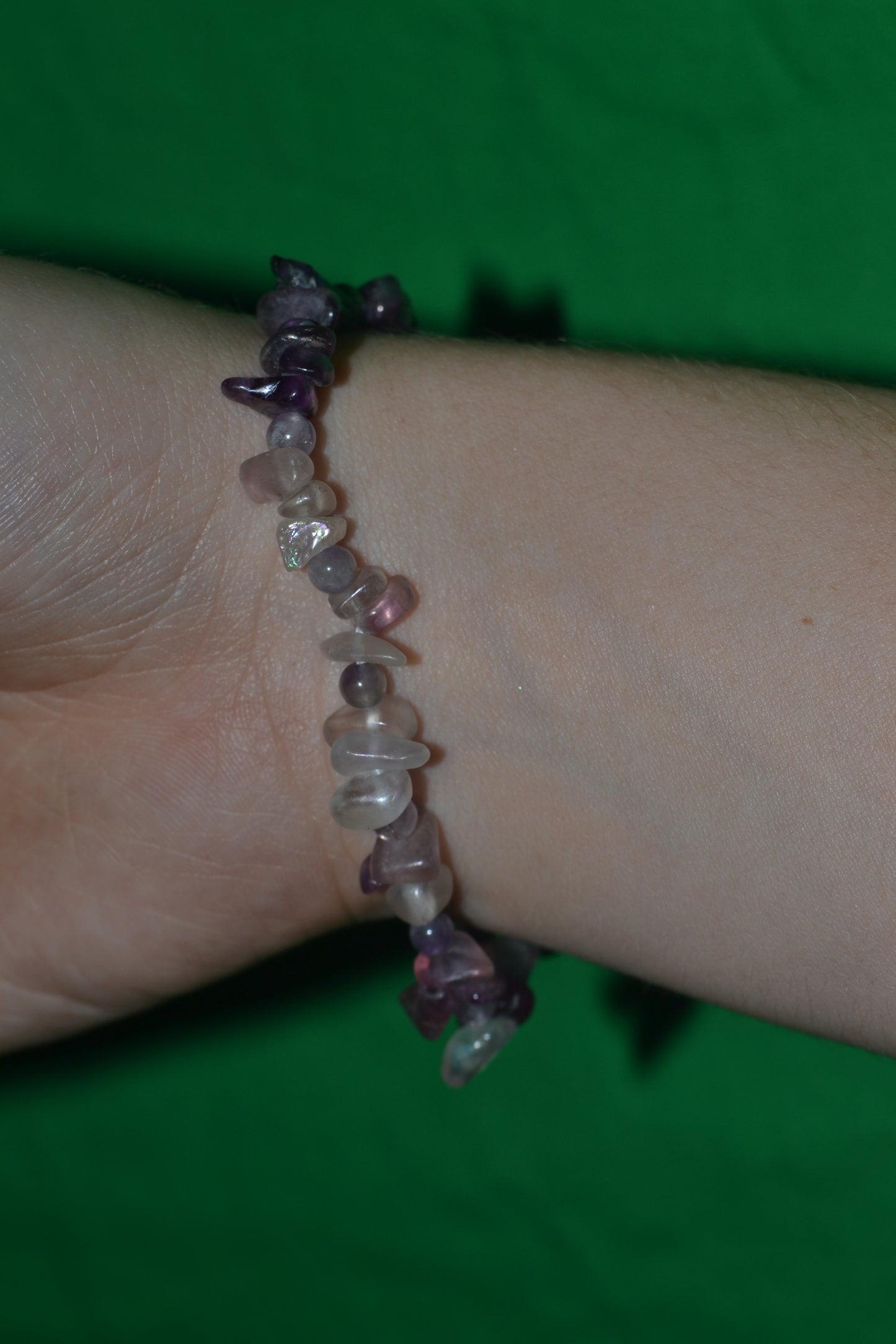 Purple Aura Fluorite & Amethyst Chip Bracelet – Clarity, Protection & Intuition