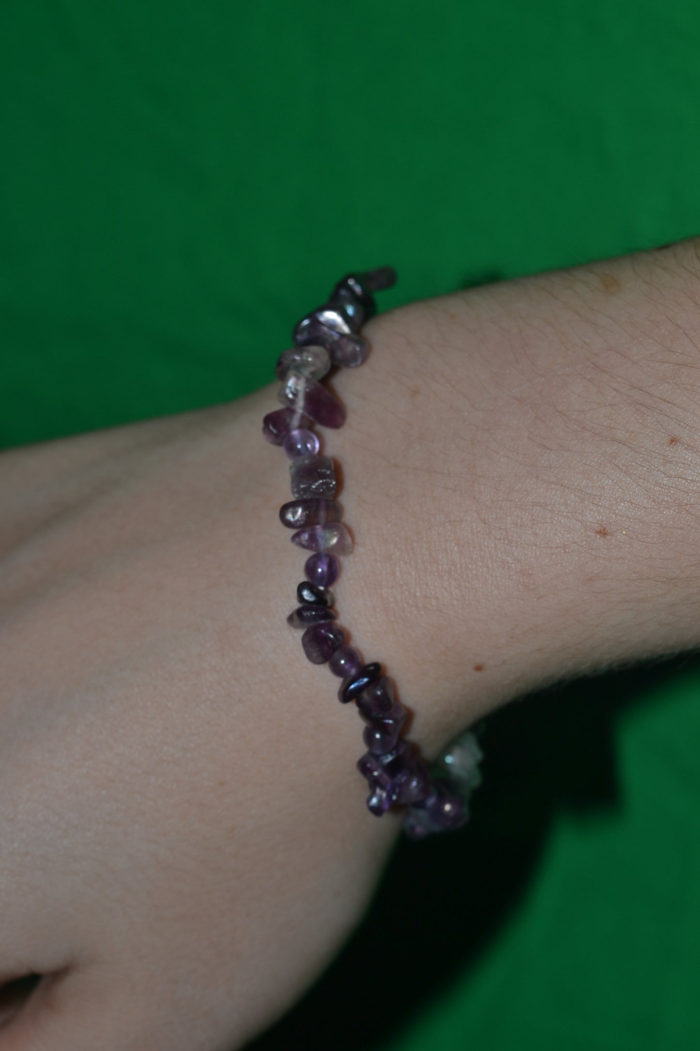 Purple Aura Fluorite & Amethyst Chip Bracelet – Clarity, Protection & Intuition