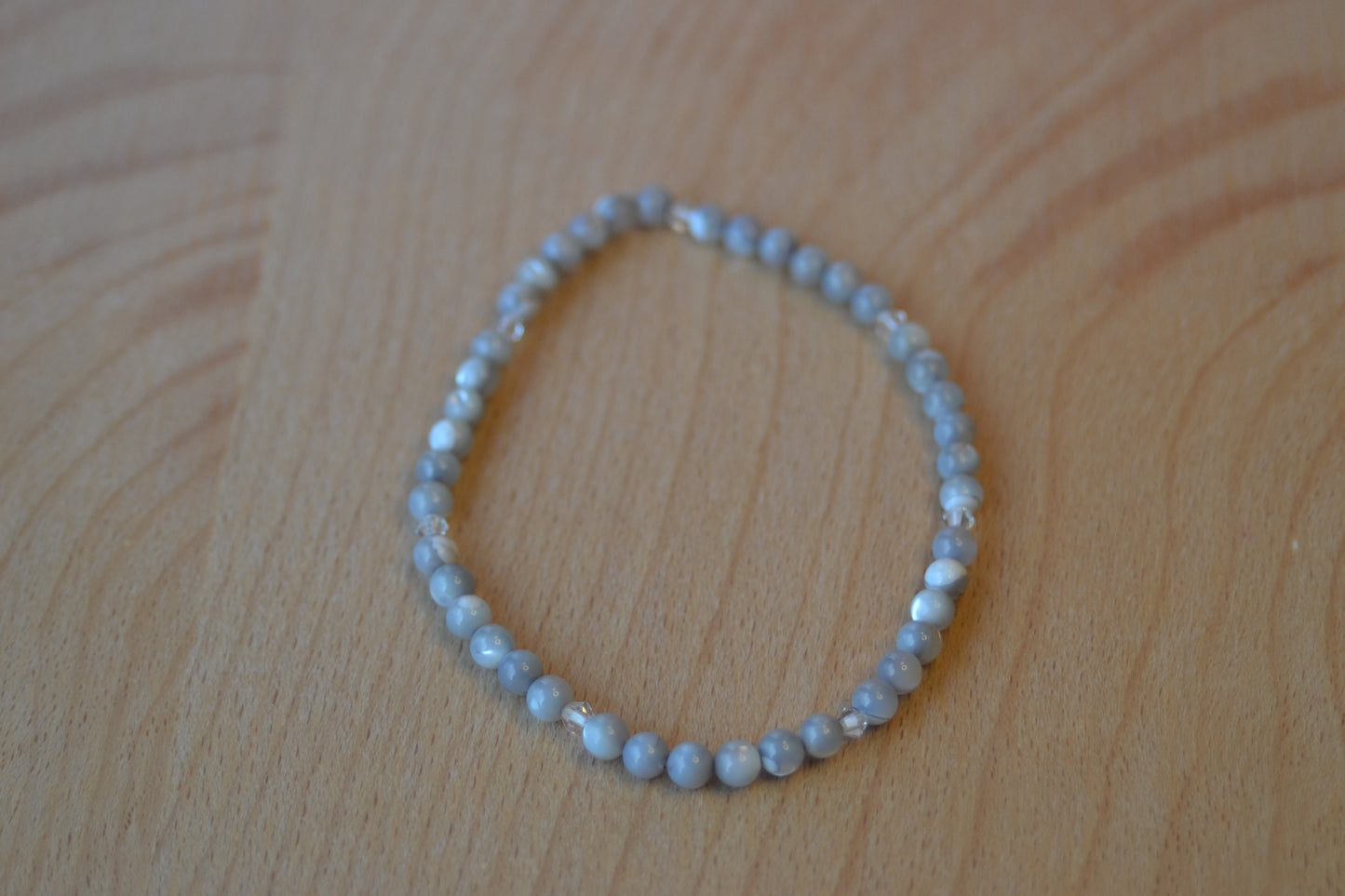 Grey Mother of Pearl Bracelet – Delicate 2mm Beaded Elegance