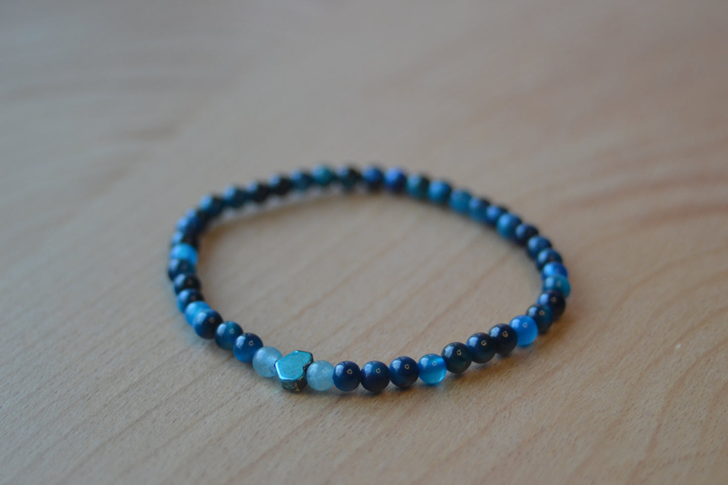Blue Tiger’s Eye & Aquamarine Heart Bracelet – Strength, Clarity & Intuition