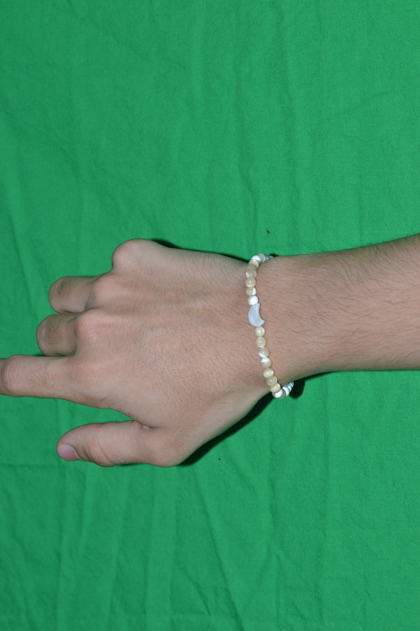 Yellow Mother of Pearl Bracelet – Joy, Emotional Renewal & Moonlight Energy