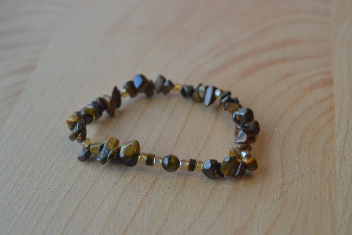 Tiger’s Eye Chip Bracelet – Grounding & Confidence in Natural Form