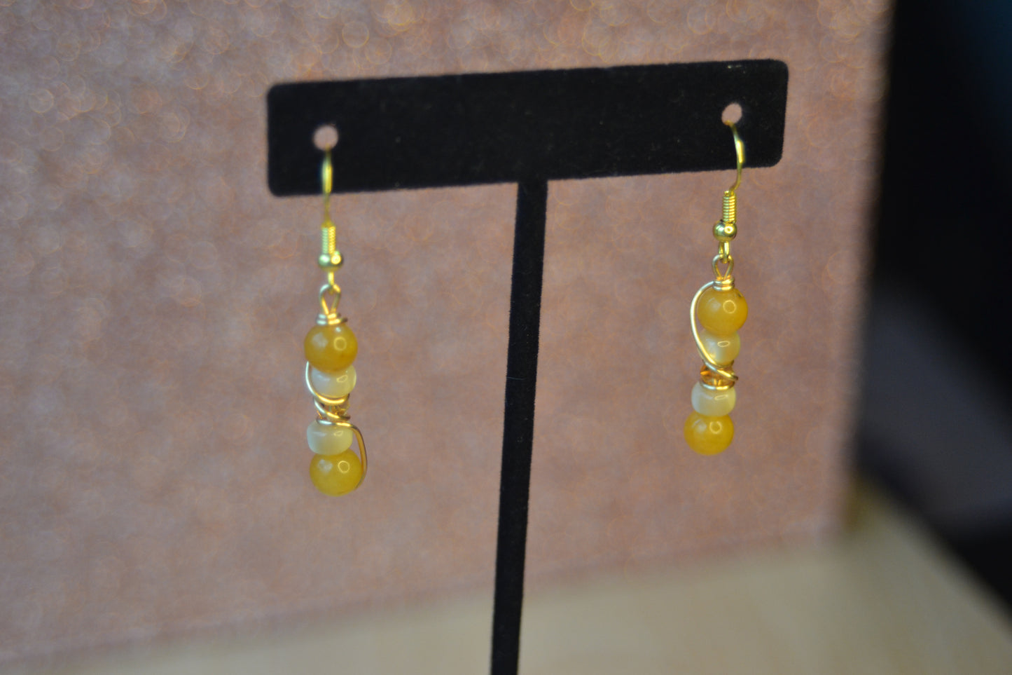 🌼 Harmony Flow Earrings – Yellow Jade & Mother of Pearl