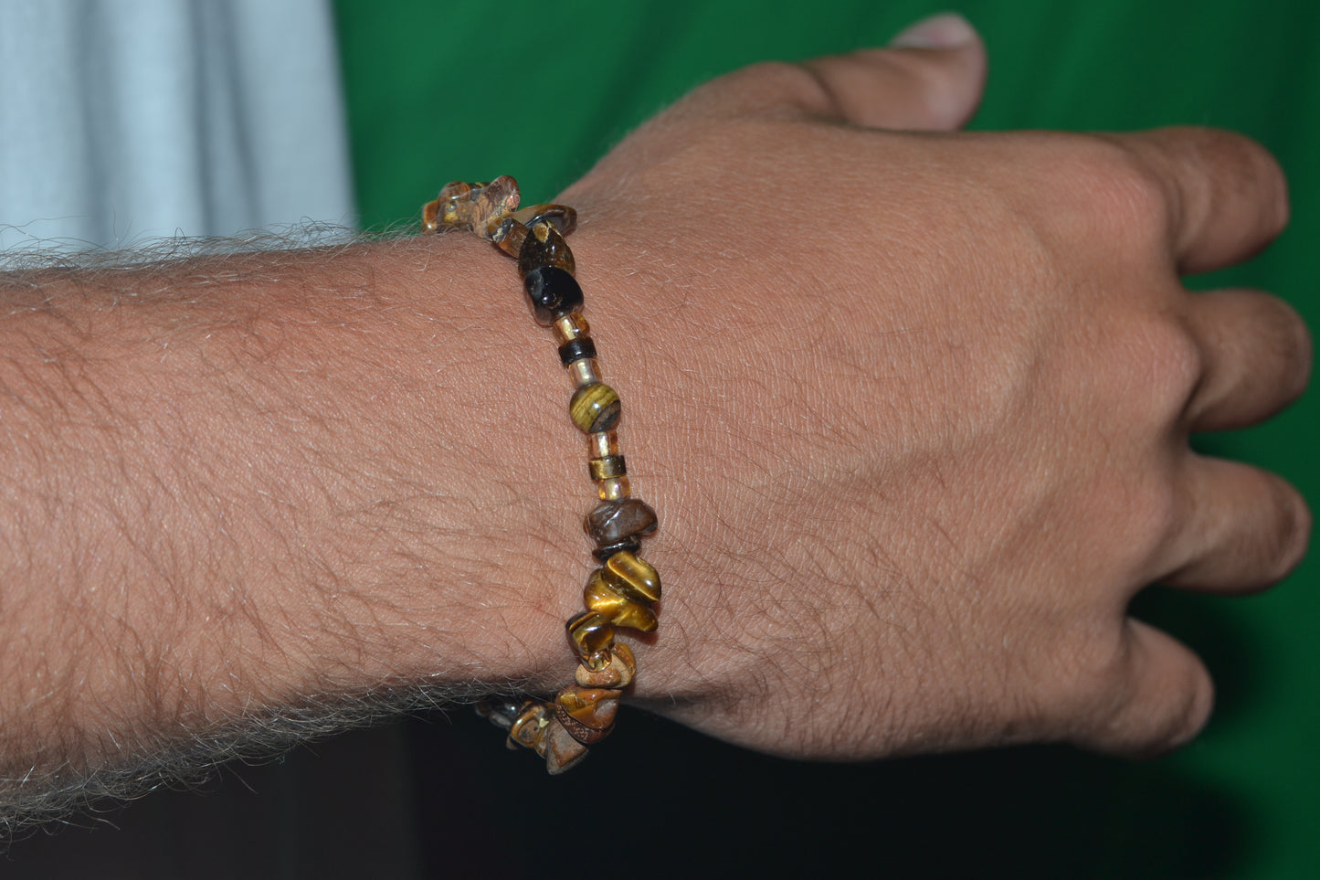 Tiger’s Eye Chip Bracelet – Grounding & Confidence in Natural Form