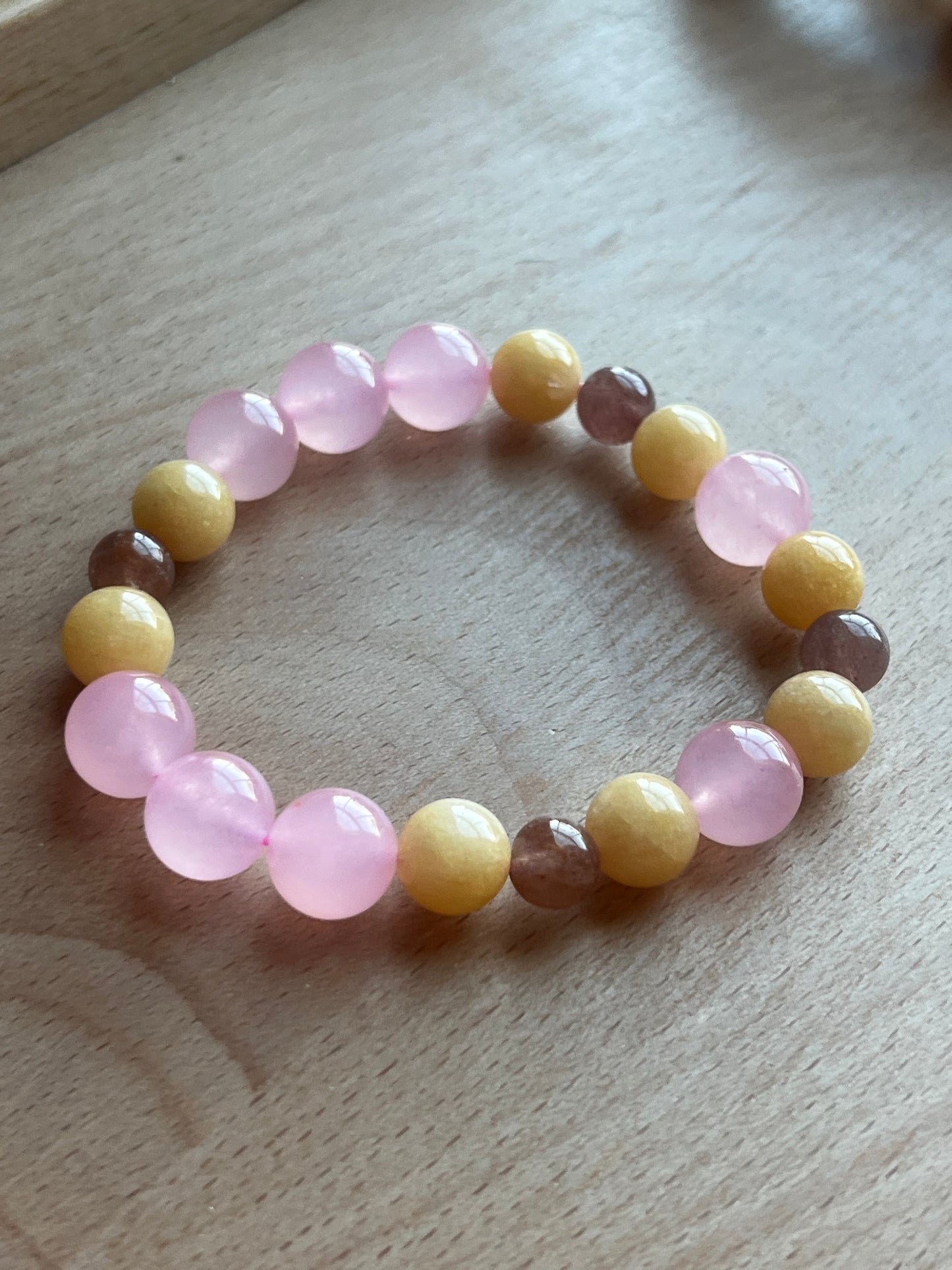 🧁 Cupcake Bracelet – FNaF Inspired | Rose Quartz, Strawberry Quartz & Yellow Calcite