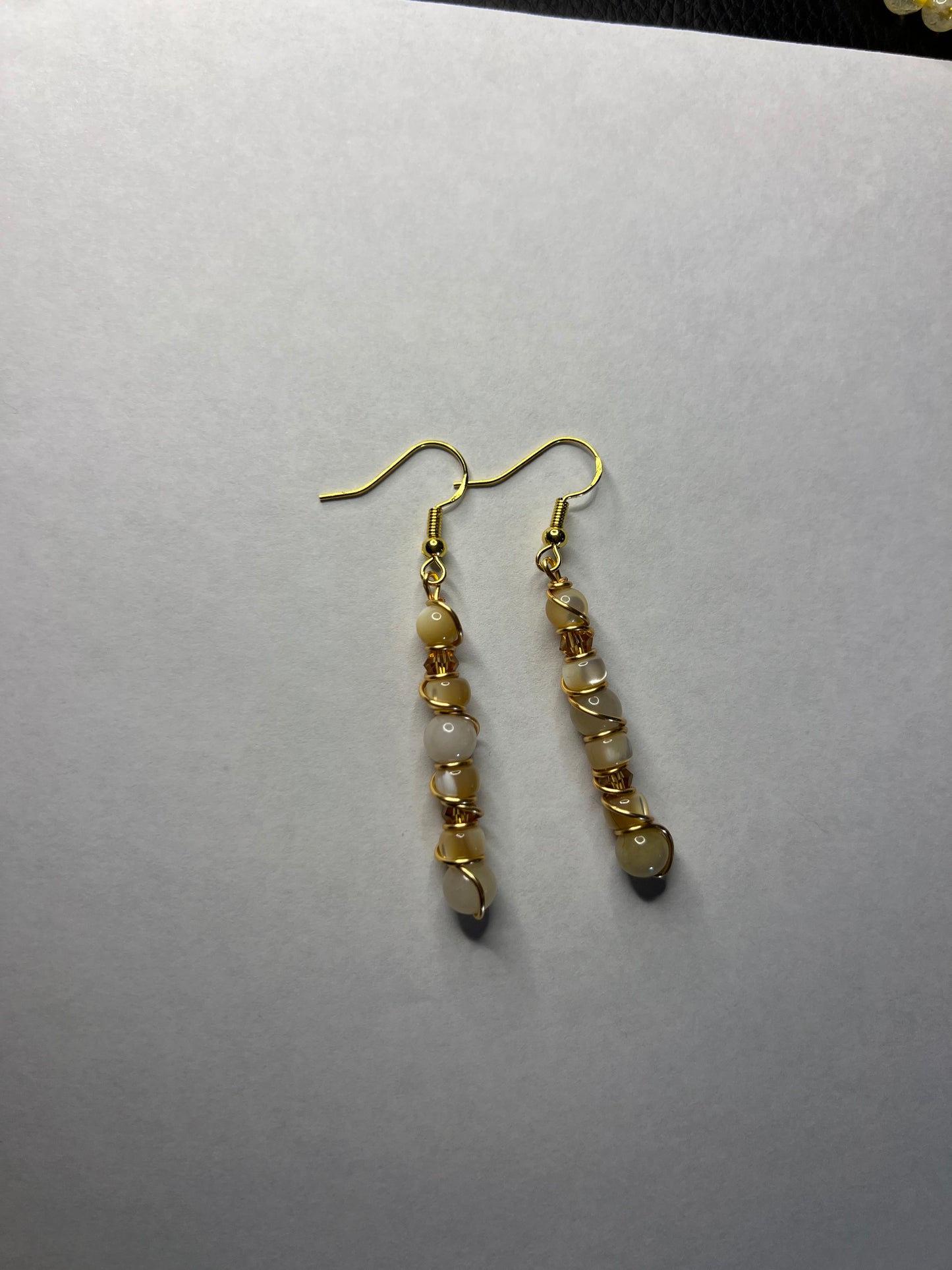 🌞 Citrine & Mother of Pearl Gracelettes Set – “Sunlit Serenity”